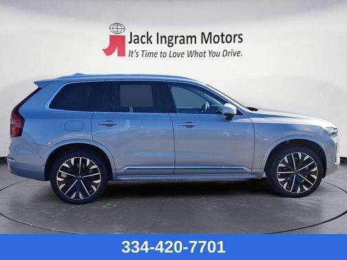 2025 Volvo XC90 B5 Plus 7-Seater