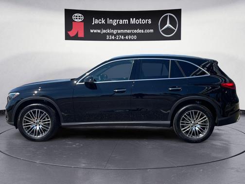 Black 2026 Mercedes-Benz GLC 300 4MATIC