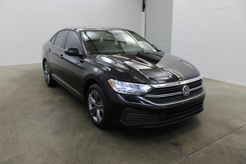 Deep Black 2023 Volkswagen Jetta 1.5T SE