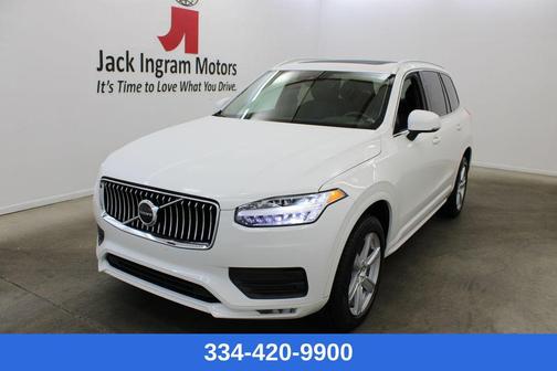 White 2022 Volvo XC90 T5 Momentum