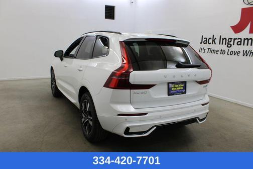 2026 Volvo XC60 B5 Core