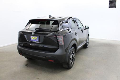 Super Black 2026 Nissan Kicks SV