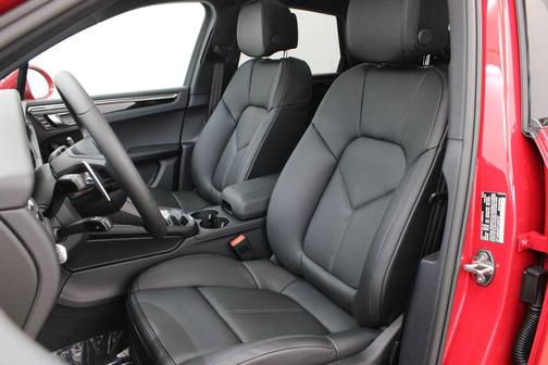 Carmine Red 2026 Porsche Macan Macan