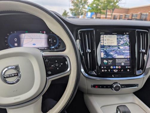 2024 Volvo S60 B5 Core Dark Theme