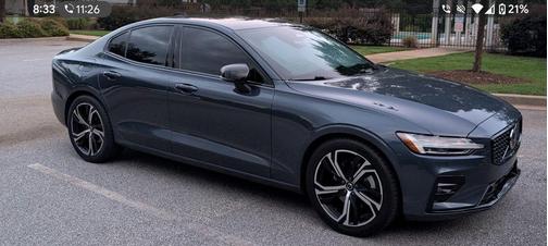 2024 Volvo S60 B5 Core Dark Theme