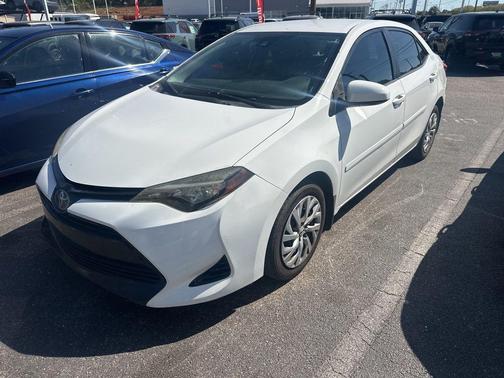 Blizzard Pearl 2017 Toyota Corolla LE
