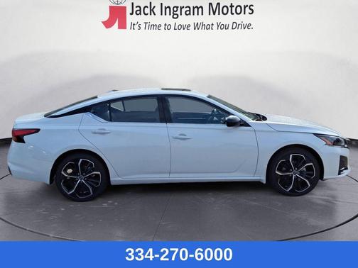 2025 Nissan Altima SR FWD