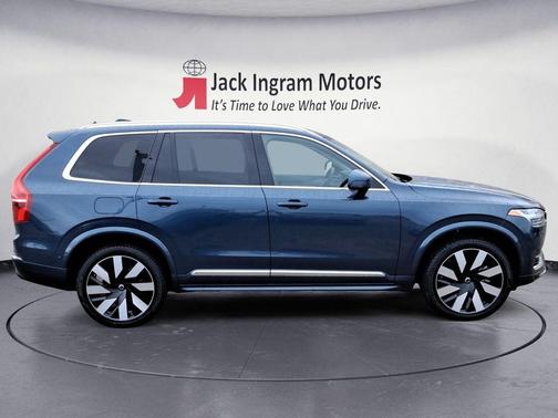 2025 Volvo XC90 Plug-In Hybrid Ultra