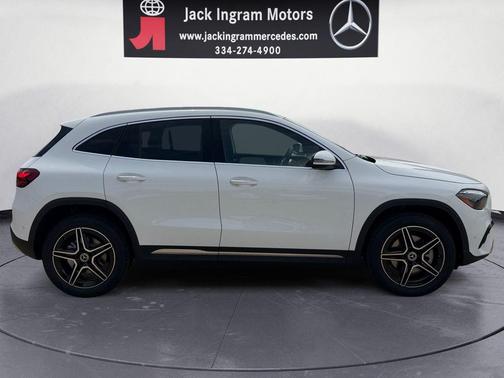 Polar White 2026 Mercedes-Benz GLA 250 4MATIC