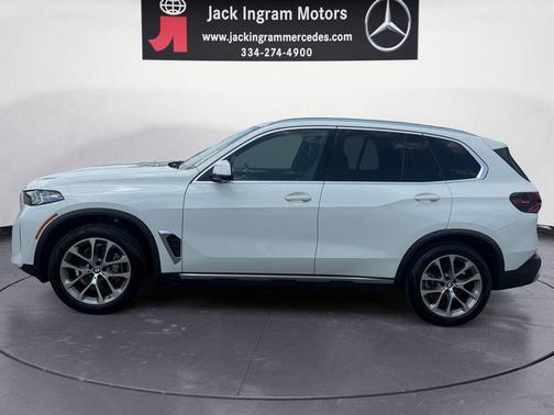 Alpine White 2024 BMW X5 sDrive40i