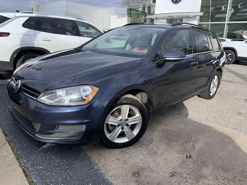 2015 Volkswagen Golf SportWagen TDI S 4-Door