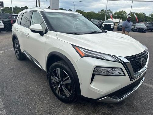Pearl White 2021 Nissan Rogue Platinum