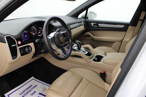 2022 Porsche Cayenne Platinum Edition