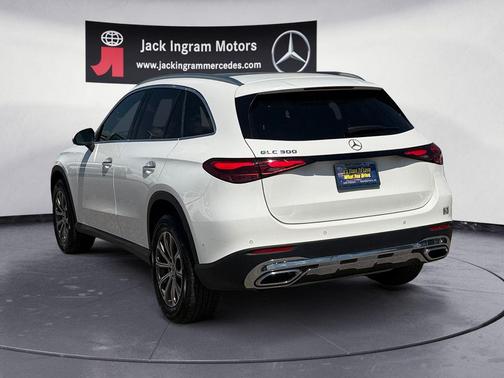 2024 Mercedes-Benz GLC 300 Base