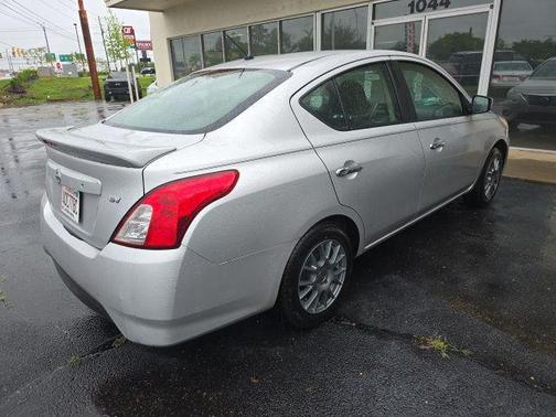 2019 Nissan Versa 1.6 SV