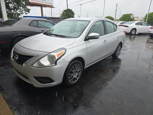 2019 Nissan Versa 1.6 SV