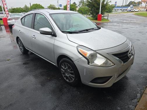 2019 Nissan Versa 1.6 SV
