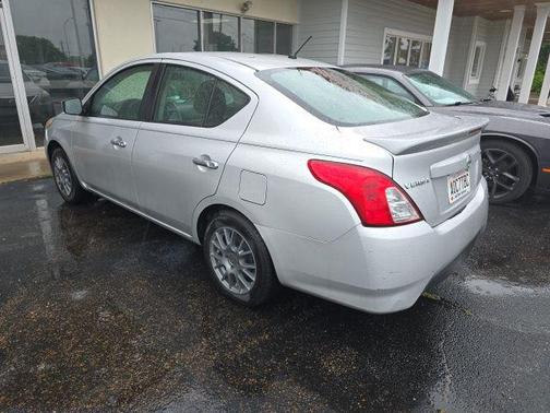 2019 Nissan Versa 1.6 SV