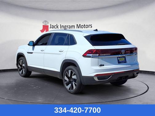 2025 Volkswagen Atlas Cross Sport 2.0T SE w/Technology