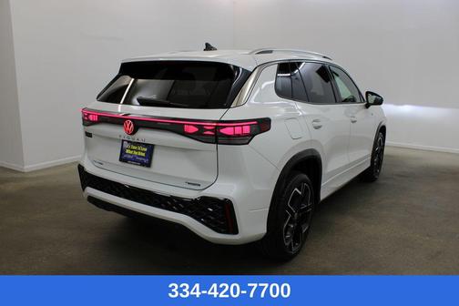 2026 Volkswagen Tiguan 2.0T SEL R-Line 4MOTION