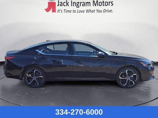 2025 Nissan Altima SR FWD