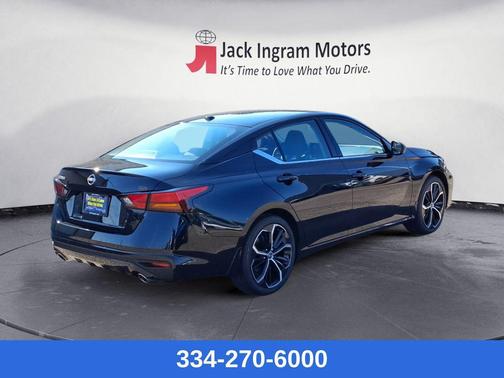 2025 Nissan Altima SR FWD