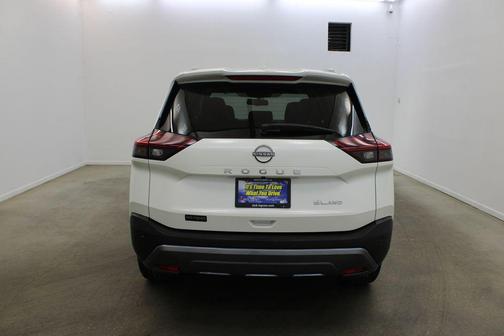 Pearl White 2023 Nissan Rogue SL
