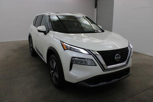 Pearl White 2023 Nissan Rogue SL