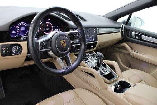 2023 Porsche Cayenne Platinum Edition