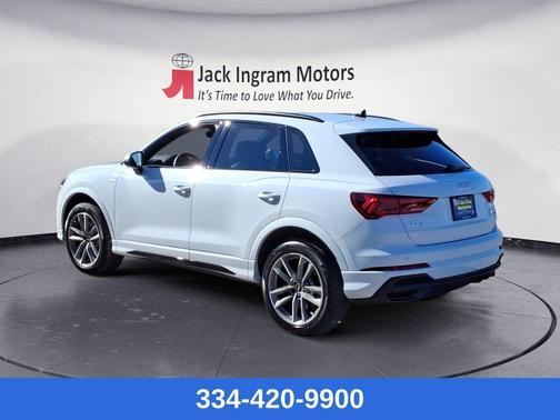 2025 Audi Q3 Premium 45 TFSI S line quattro Tiptronic
