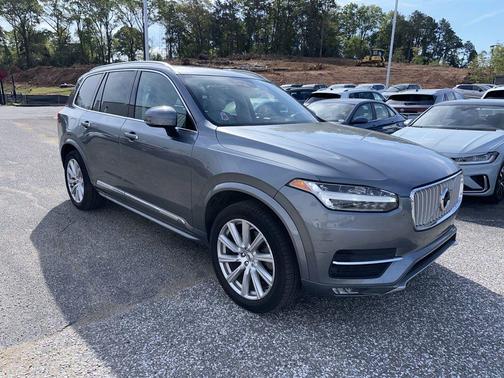 Gray Metallic 2019 Volvo XC90 T6 Inscription