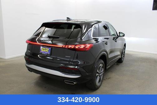 2025 Audi Q5 Premium TFSI quattro S tronic