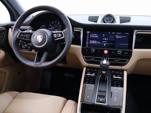 2024 Porsche Macan 