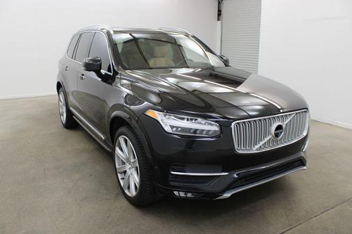 Onyx Black Metallic 2019 Volvo XC90 T6 Inscription