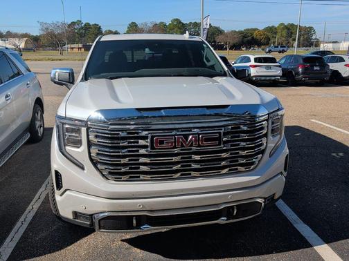 2025 GMC Sierra 1500 Denali