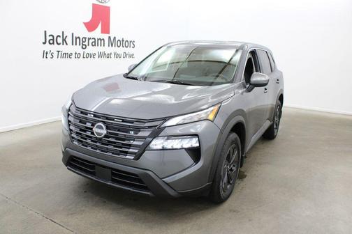 Gun Met 2026 Nissan Rogue SV