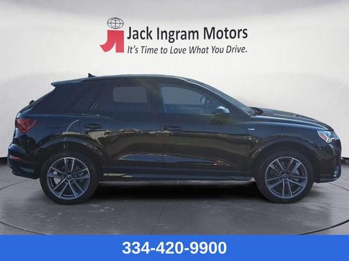 2025 Audi Q3 Premium 45 TFSI S line quattro Tiptronic