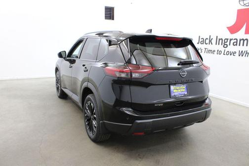 Super Black 2026 Nissan Rogue Dark Armor