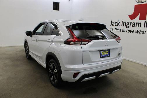 White Diamond 2025 Mitsubishi Eclipse Cross SEL