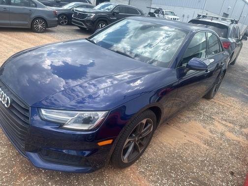 Navarra Blue Metallic 2019 Audi A4 2.0T Titanium Premium