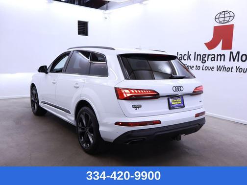2025 Audi Q7 55 Premium Plus