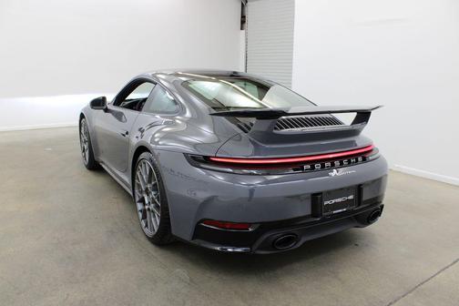 2026 Porsche 911 Carrera