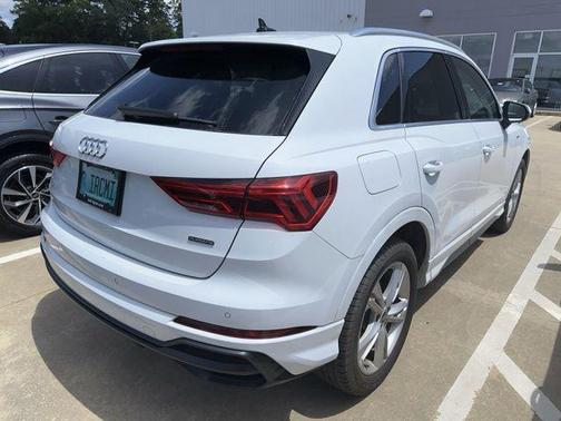 2022 Audi Q3 45 S line Premium Plus
