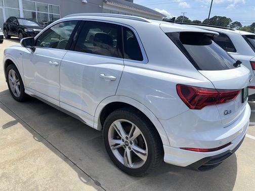 2022 Audi Q3 45 S line Premium Plus