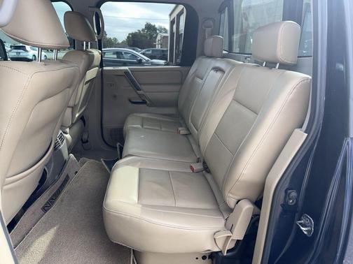 2008 Nissan Titan LE Crew Cab