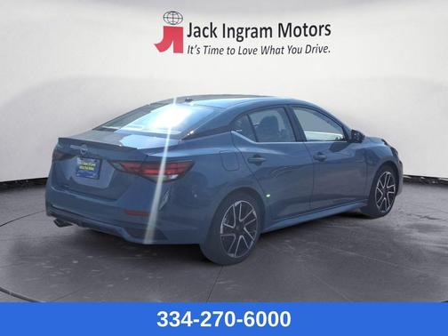 2025 Nissan Sentra SR