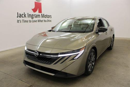 Bronze 2026 Nissan Sentra SL