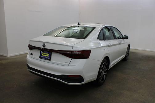 White Pearl 2026 Volkswagen Jetta 1.4T SE