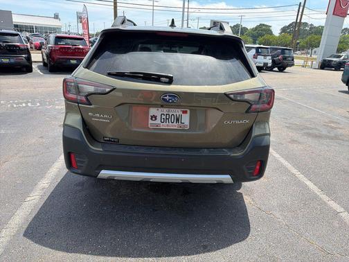 Green Metallic 2022 Subaru Outback Limited