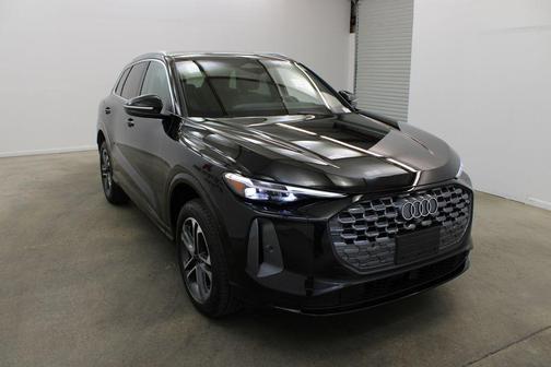 2025 Audi Q5 Premium Plus TFSI quattro S tronic